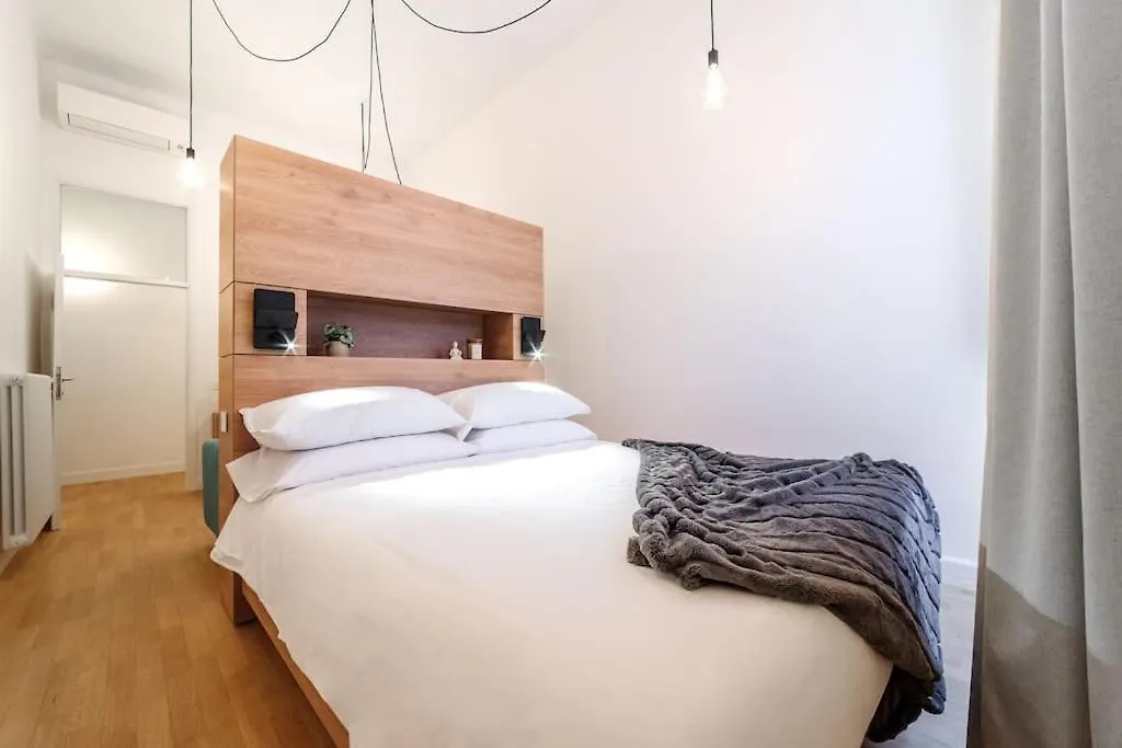 Casa Trilussa, Luxury House With Terrace - Trastevere Rome 0*,  Italy