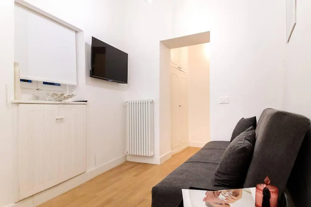 Casa Trilussa, Luxury House With Terrace - Trastevere Rome Apartment